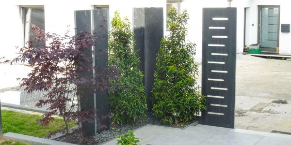 materialbild-deko-stelen-600x300 Stelen