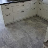 travertin-silver03-200x200 Bodenfliesen